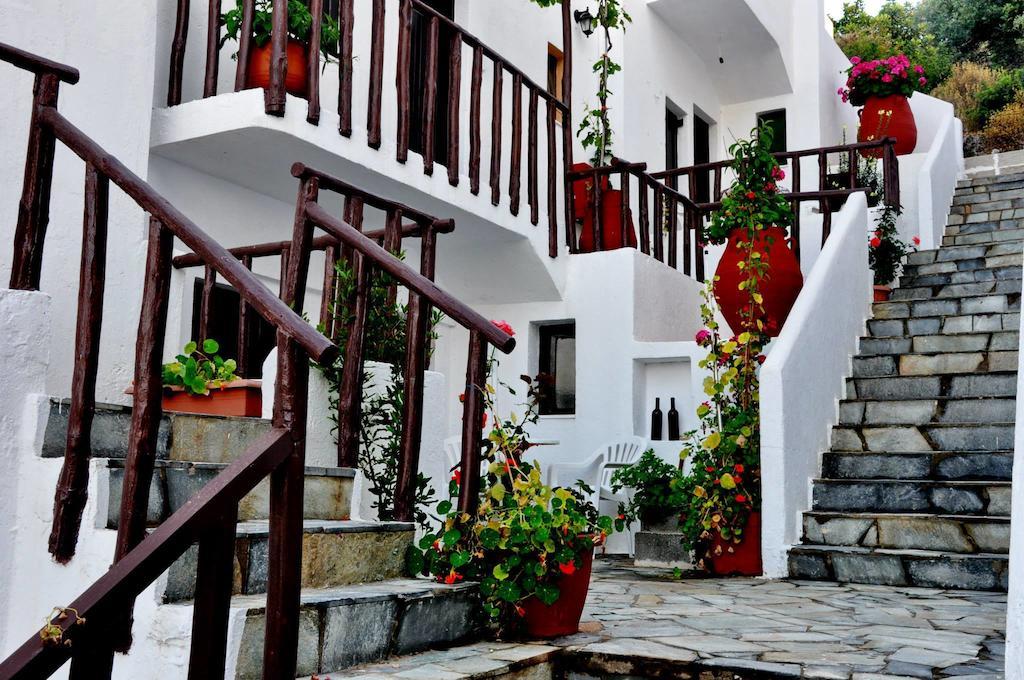 Heliotrope Apartments Stalís Luaran gambar