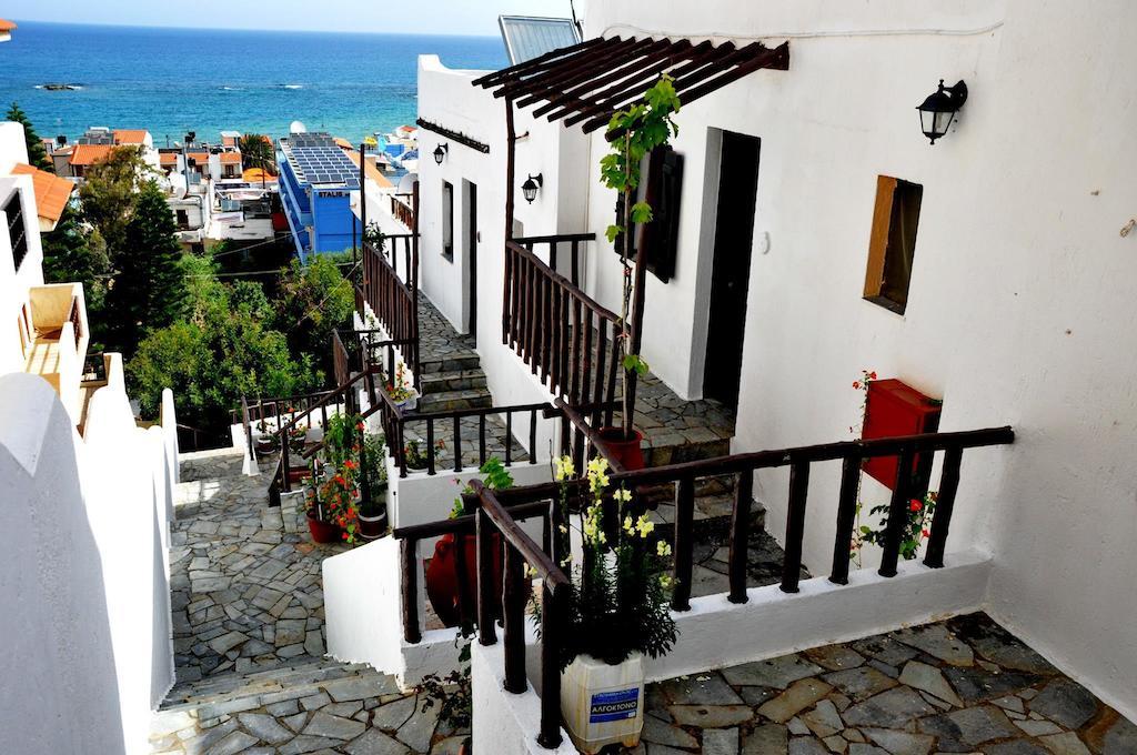 Heliotrope Apartments Stalís Luaran gambar