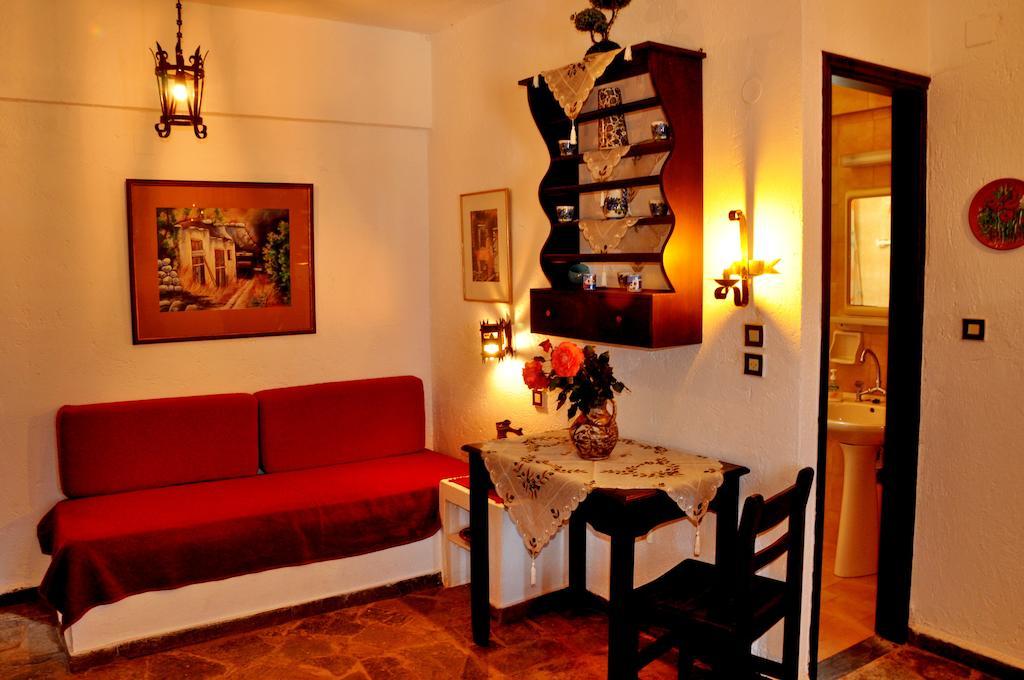 Heliotrope Apartments Stalís Luaran gambar